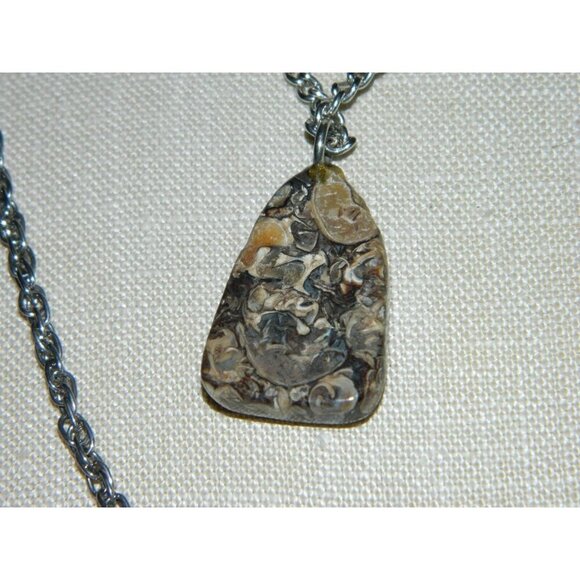 VTG Silver Tone Multi Chain Fossil Stone Pendant Necklace - Picture 4 of 5